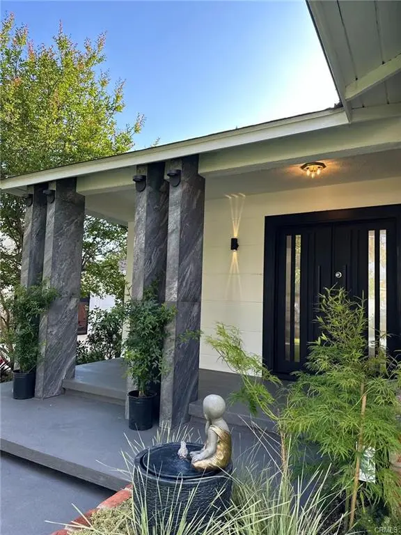 3 bedrooms house for sale in Arcadia, Los Angeles | US$ 1 695 000 | 40 ping slide 3