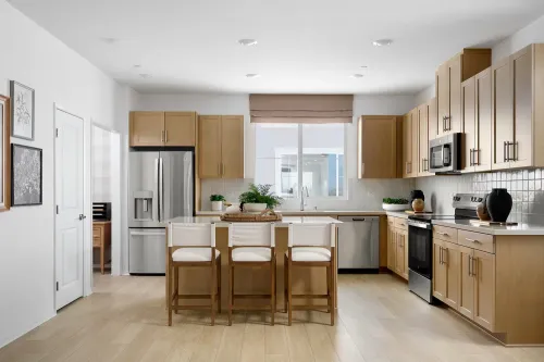聯排住宅 出售 US$ 717 900 - Scottsbluff Drive - 4 房