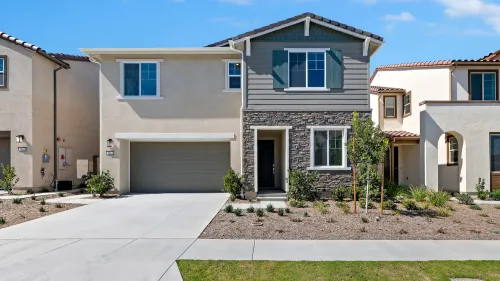 House for sale US$ 999 000 - Crossen Dr. - 4 bedrooms