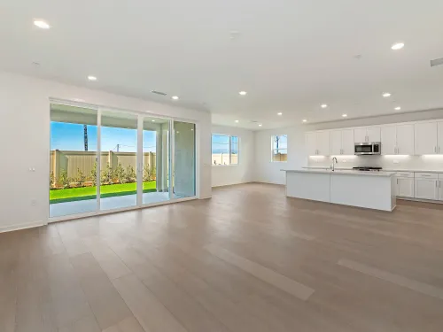 4 bedrooms house for sale in Riverside County, Corona | US$ 999 000 | 79 ping slide 1