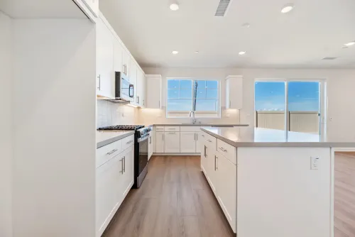 4 bedrooms house for sale in Riverside County, Corona | US$ 949 000 | 76 ping slide 4