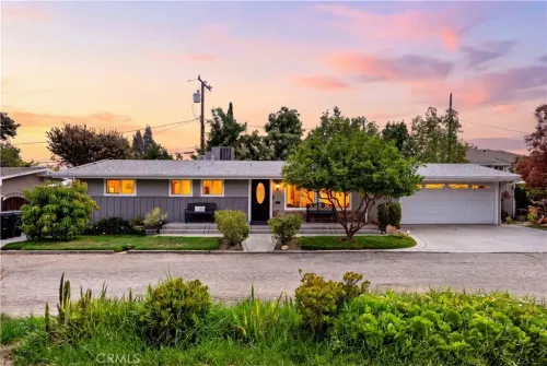 House for sale US$ 1 188 000 - N Glickman Avenue - 4 bedrooms