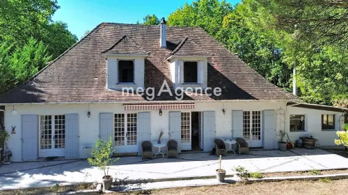 House for sale € 320 000 - 5 bedrooms