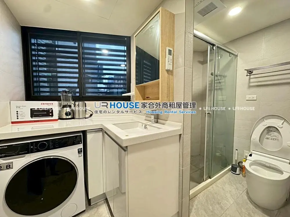 1 room apartment for rent in Daan District, Taipei City | NT$ 55 000 | 13 ping slide 9