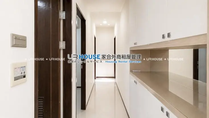 3 bedrooms apartment for rent in Datong District, Taipei City | NT$ 70 000 | 39 ping slide 10