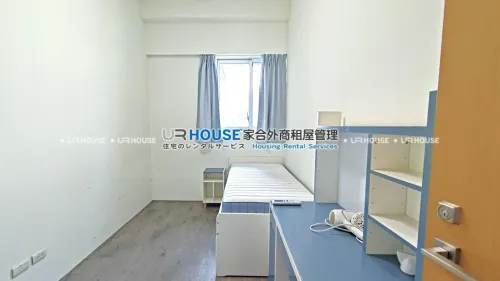 Apartment for rent NT$ 150 000 - Dexing East Road - 4 bedrooms