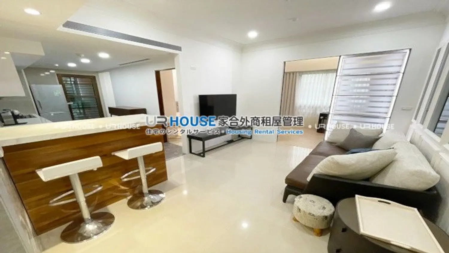 2 bedrooms apartment for rent TWD 50 000 - 20 ping - Zhongshan District,Taipei City slide 0