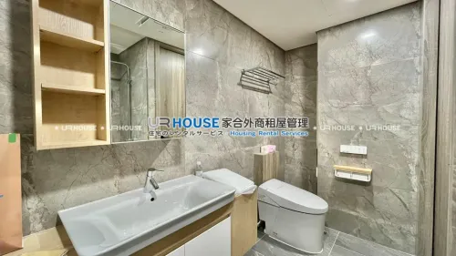 2 bedrooms apartment for rent in Zhongshan District, Taipei City | NT$ 68 000 | 16 ping slide 9