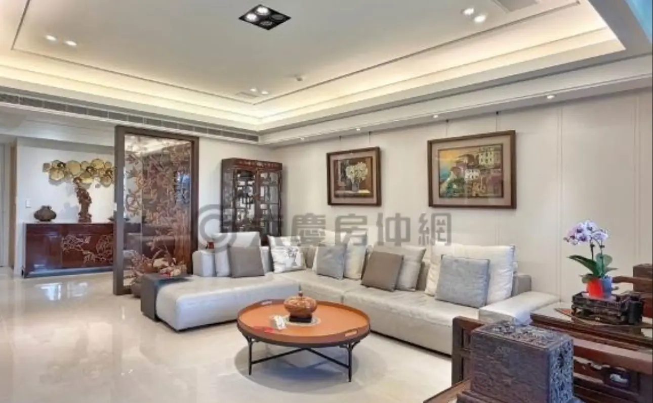 4 bedrooms apartment for sale in Tamsui District, New Taipei City | NT$ 18 580 000 | 33 ping slide 1