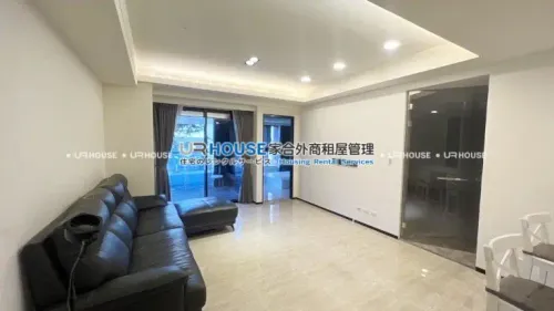 1 room apartment for rent in Xinyi District, Taipei City | TWD 68 000 | 21 ping slide 1