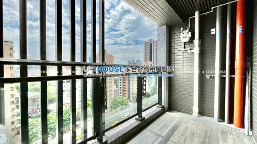 2 bedrooms apartment for rent in Zhongshan District, Taipei City | NT$ 68 000 | 16 ping slide 12
