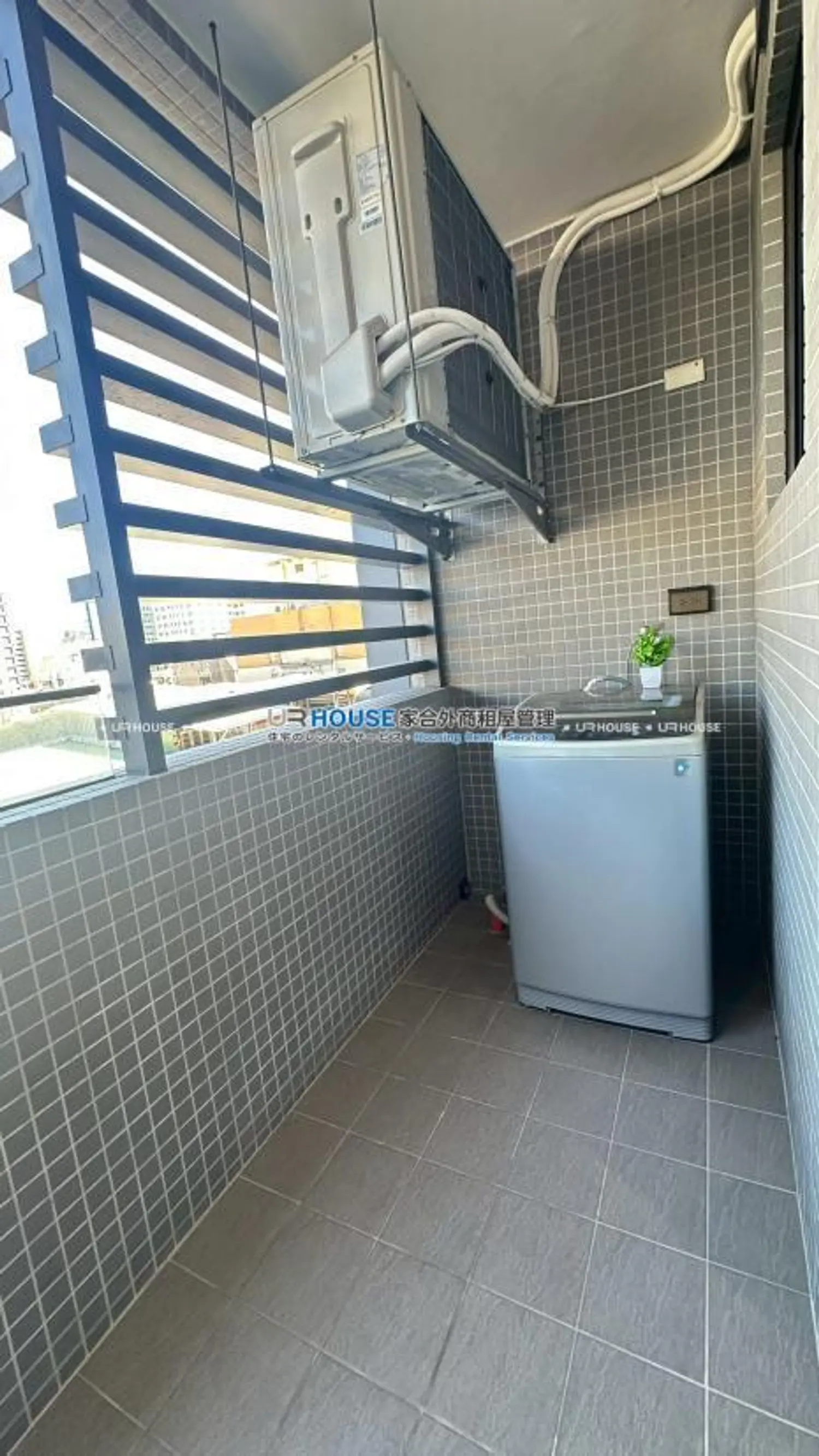 1 room apartment for rent TWD 46 000 - 14 ping - Datong District,Taipei City slide 11