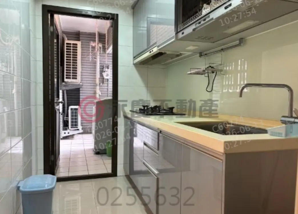 3 房 淡水區, 新北市公寓出租 | NT$ 28 000 | 52 坪 slide 2