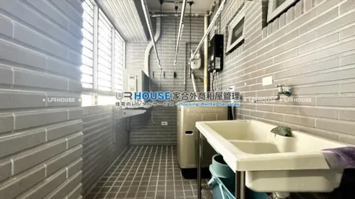 Apartment for rent TWD 60 000 -  - 3 bedrooms