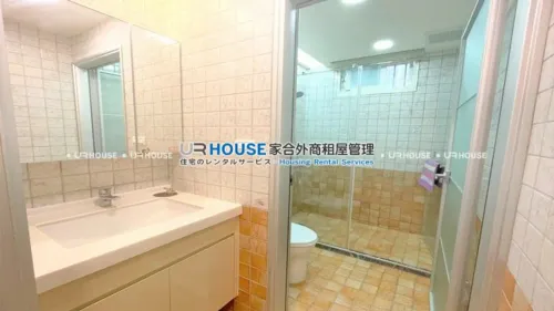 Apartment for rent TWD 66 000 - Alley 63, Lane 14, Section 7, Zhongshan N Rd - 3 bedrooms