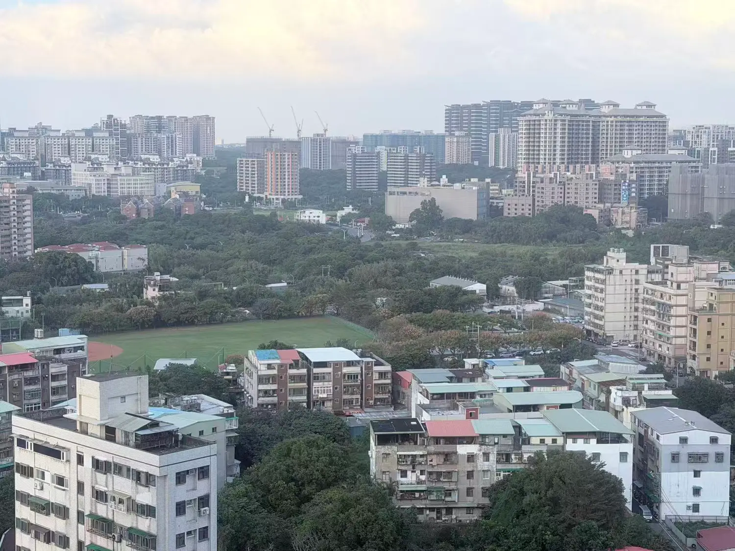 Studio apartment for rent in Tamsui District, New Taipei City | NT$ 25 000 | 23 ping slide 8