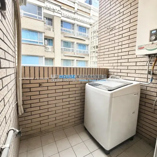 1 room apartment for rent in Xindian District, New Taipei City | NT$ 26 000 | 12 ping slide 8