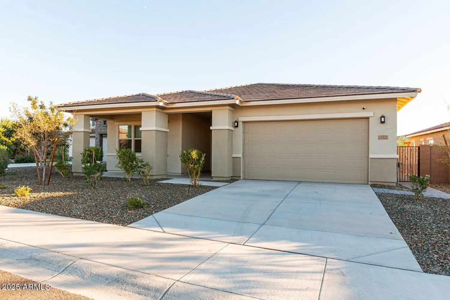 3 房 亞利桑那, 皮奧里亞獨棟住宅出售 | US$ 699 900 | 74 坪 slide 0