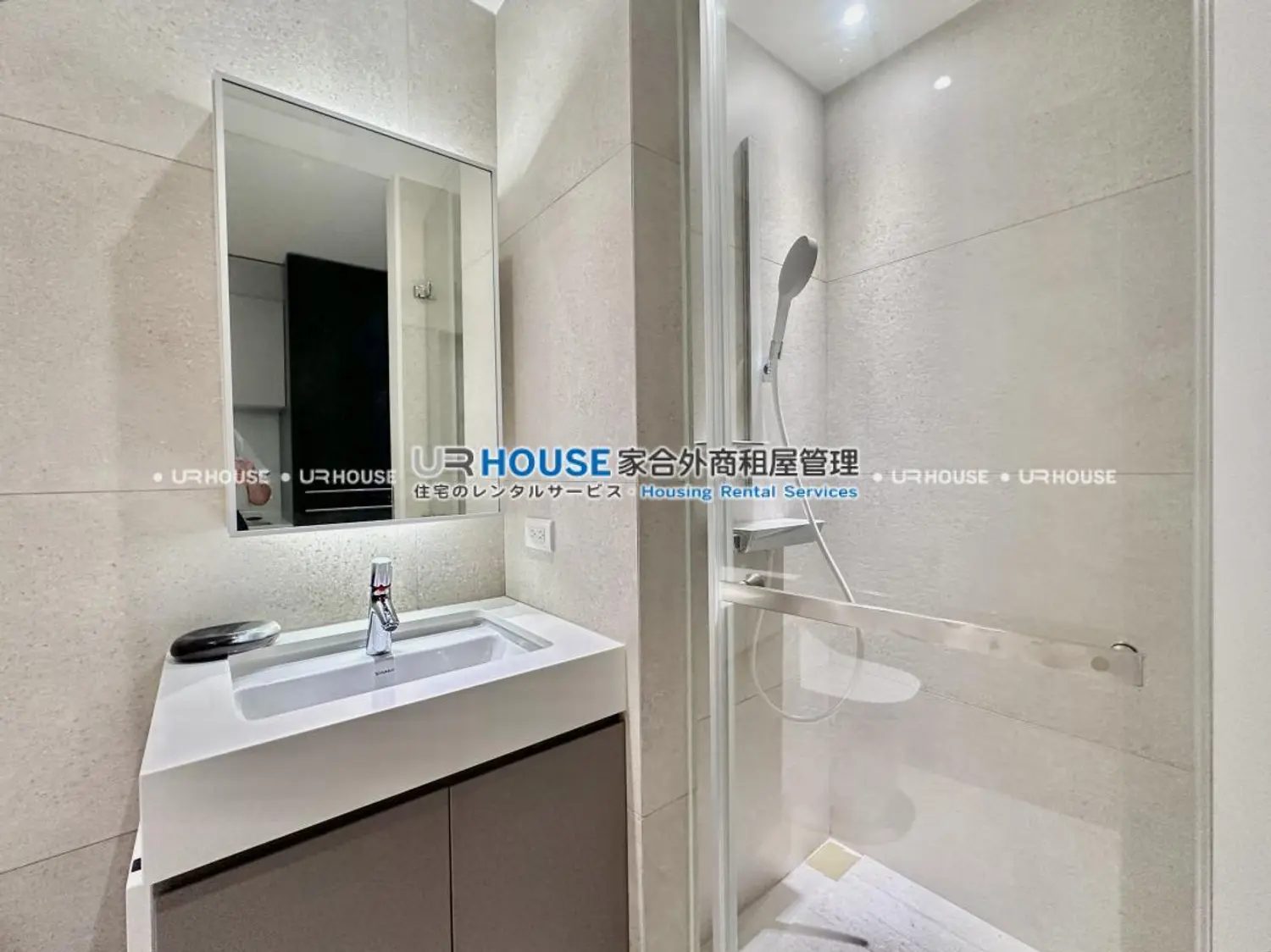 Studio apartment for rent TWD 46 000 - 13 ping - Zhongshan District,Taipei City slide 0