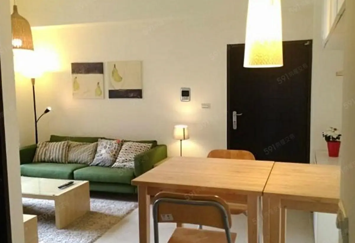 2 bedrooms apartment for rent in Tamsui District, New Taipei City | NT$ 23 000 | 27 ping slide 0