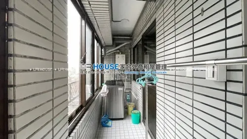 Apartment for rent TWD 65 000 - Section 2, Nanchang Rd - 2 bedrooms