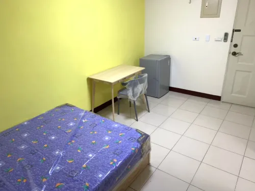 Room for rent NT$ 6 900 - 逢甲路 - 4 bedrooms