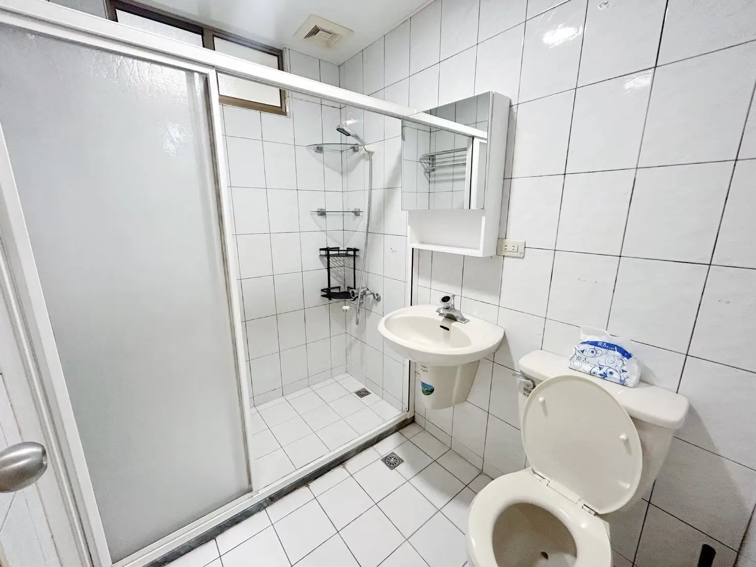 大安區, 台北市分租套房、雅房出租 | NT$ 18 500 | 5 坪 slide 5