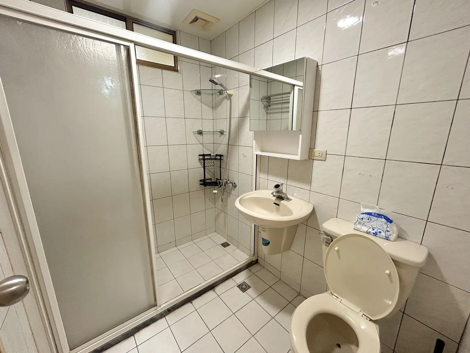 大安區, 台北市分租套房、雅房出租 | NT$ 18 500 | 5 坪 slide 6