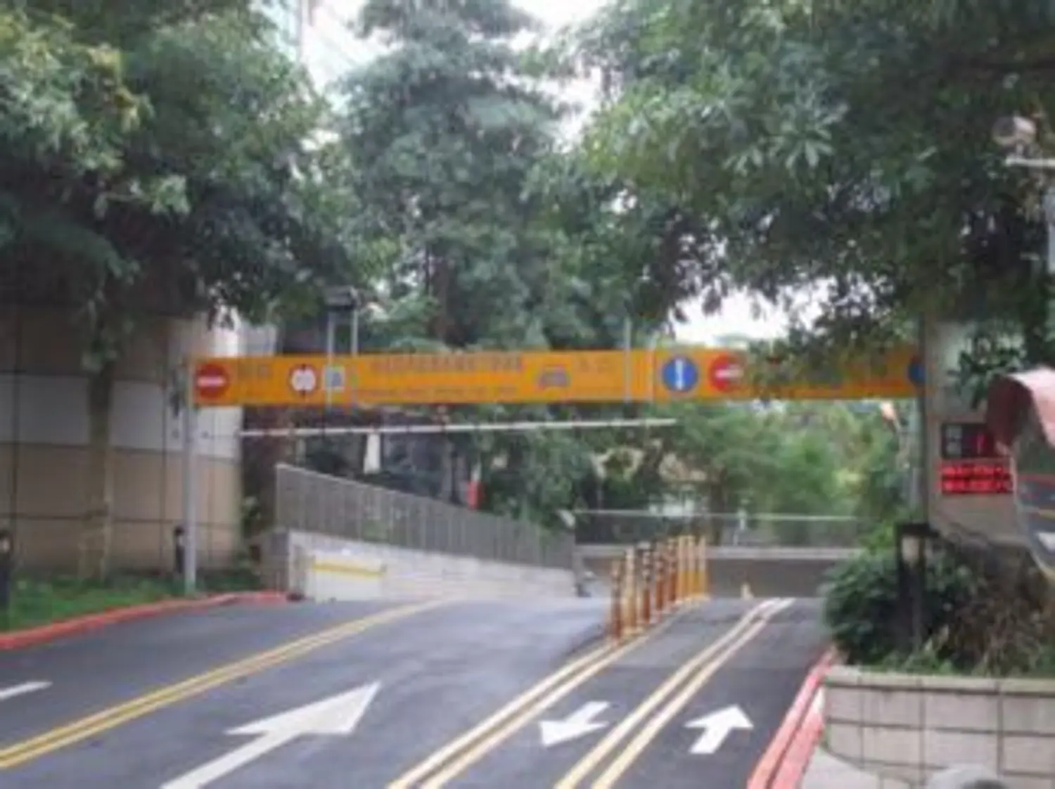 Private room for rent TWD 8 800 - 7 ping - Wenshan District,Taipei City slide 8