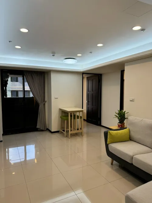 Apartment for rent TWD 27 000 - Shanbi 2nd Rd - 2 bedrooms