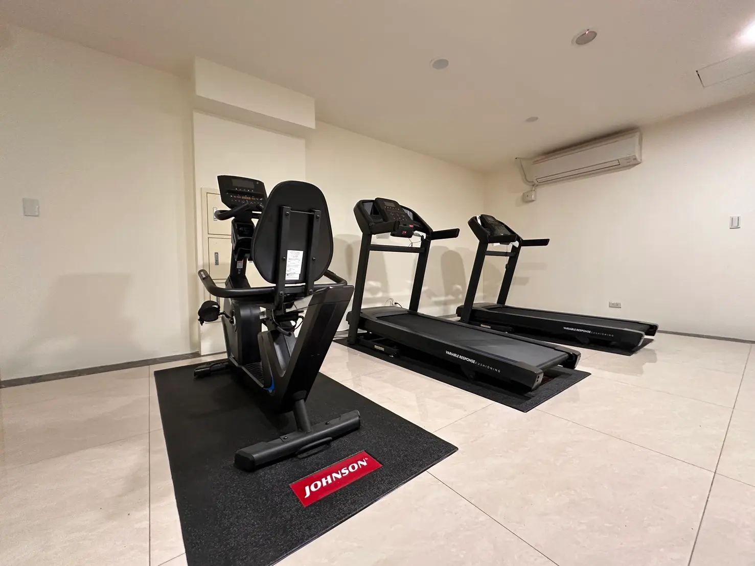 3 bedrooms apartment for rent in Zhongshan District, Taipei City | NT$ 90 000 | 46 ping slide 15