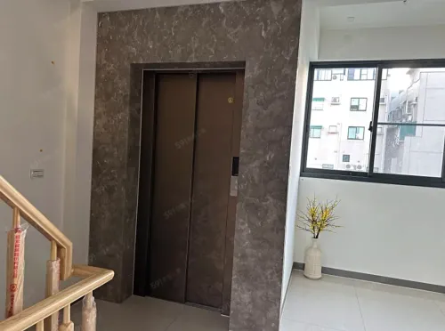 Townhouse for rent TWD 95 000 - Fuqian Fourth Street - 5 bedrooms