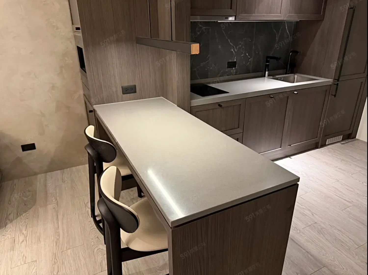 Studio apartment for rent in Zhongshan District, Taipei City | NT$ 65 000 | 14 ping slide 9