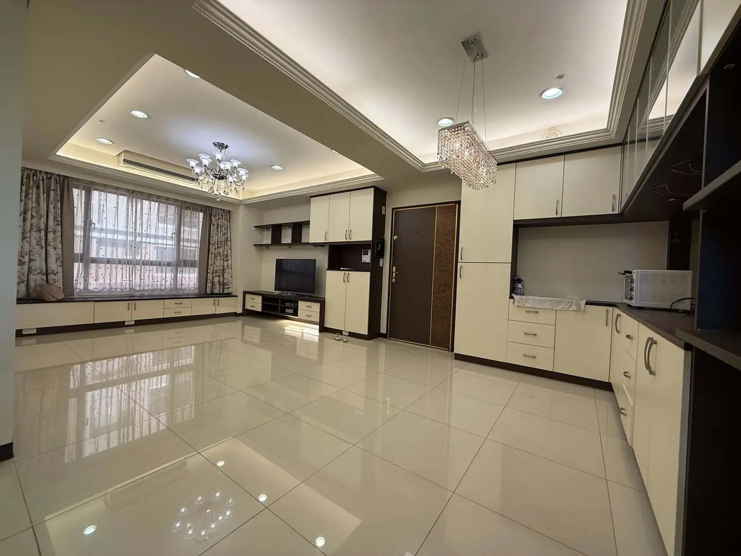 3 bedrooms apartment for sale in Taoyuan District, Taoyuan City | NT$ 19 280 000 | 24 ping slide 1