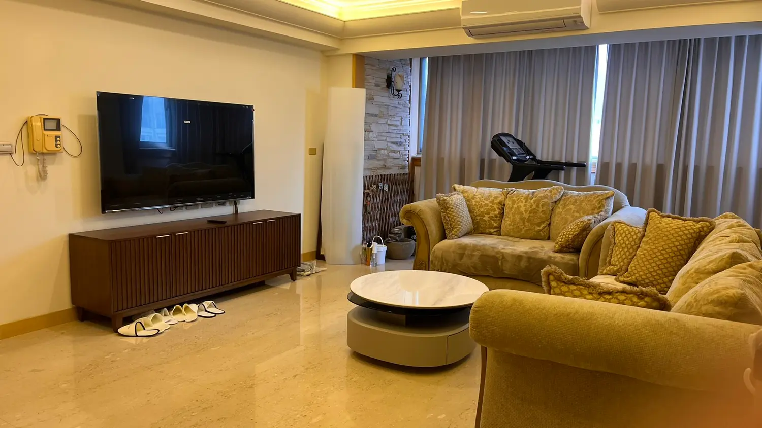 4 bedrooms apartment for rent in Songshan District, Taipei City | NT$ 68 000 | 42 ping slide 6