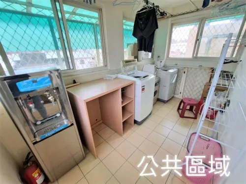 Private room for rent TWD 15 000 -  - 9 bedrooms