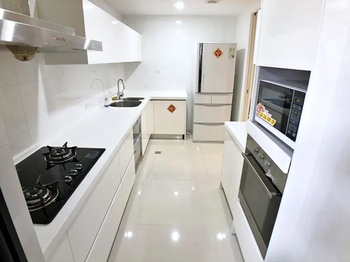 3 bedrooms apartment for rent in Zhongshan District, Taipei City | NT$ 90 000 | 40 ping slide 1