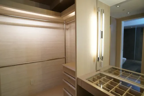 Apartment for rent NT$ 100 000 - Linsen North Road - 4 bedrooms