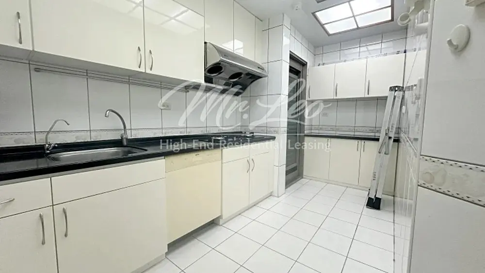 3 bedrooms apartment for rent in Xinyi District, Taipei City | NT$ 65 000 | 35 ping slide 2