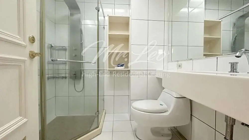 3 bedrooms apartment for rent in Xinyi District, Taipei City | NT$ 65 000 | 35 ping slide 10