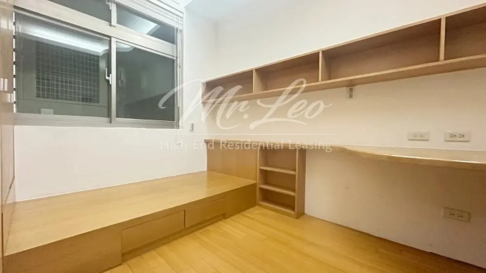 3 bedrooms apartment for rent in Xinyi District, Taipei City | NT$ 65 000 | 35 ping slide 9