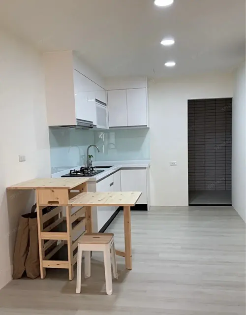 3 bedrooms apartment for sale in Zhongzheng District, Keelung City | NT$ 3 980 000 | 23 ping slide 3