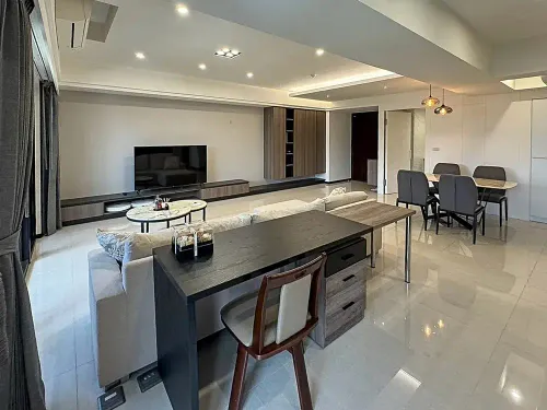 3 bedrooms apartment for rent in Datong District, Taipei City | NT$ 135 000 | 42 ping slide 2