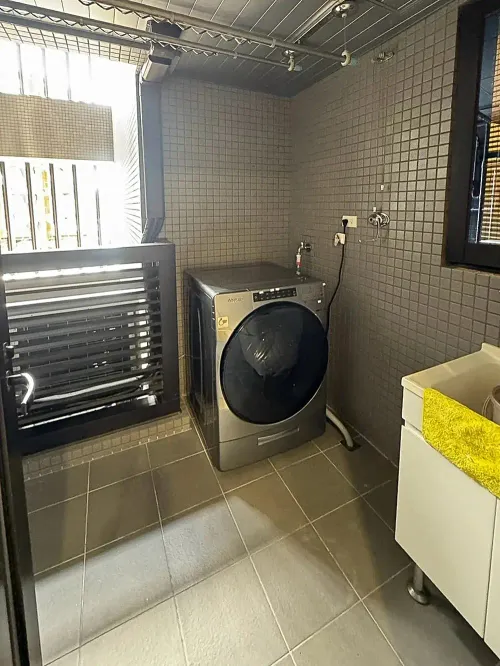 3 bedrooms apartment for rent in Datong District, Taipei City | NT$ 135 000 | 42 ping slide 11