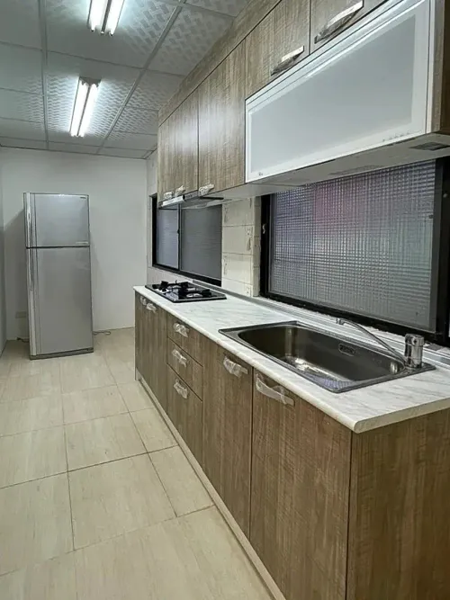 Room for rent NT$ 40 000 - Lane 43, Section 1, Bade Road - 3 bedrooms