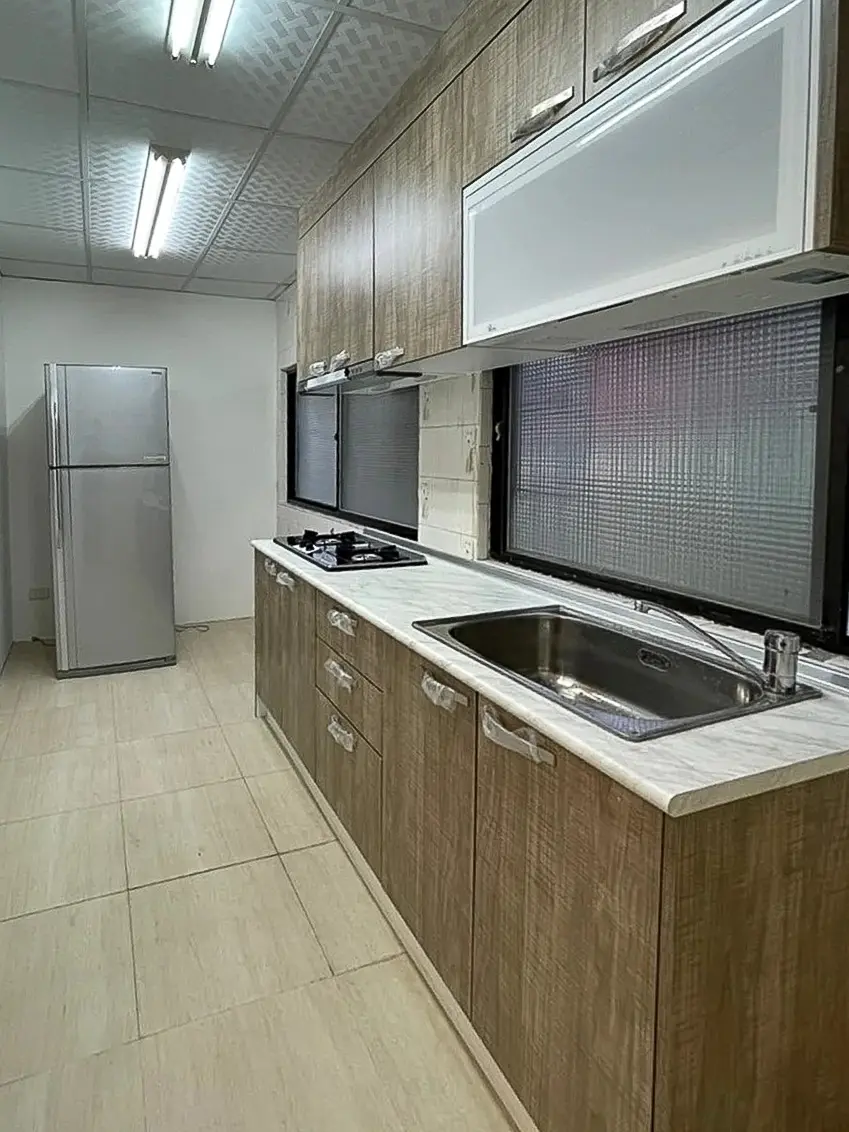 Room for rent in Taipei City, Zhongzheng District | NT$ 40 000 | 32 ping slide 2