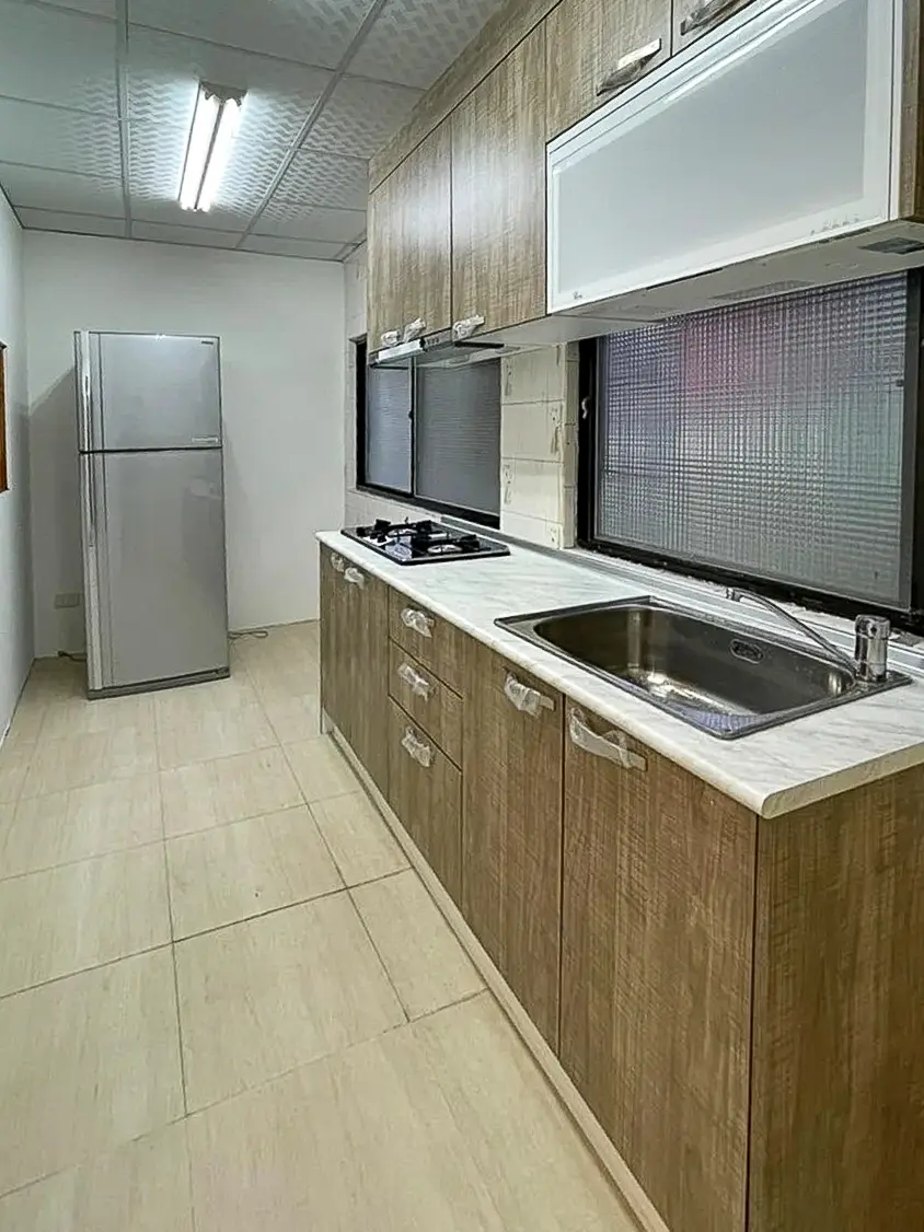 3 bedrooms apartment for rent in Zhongzheng District, Taipei City | NT$ 40 000 | 32 ping slide 6