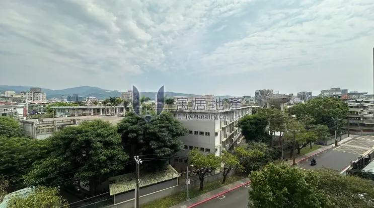 3 房 北投區, 台北市公寓出租 | TWD 146 000 | 44 坪 slide 12