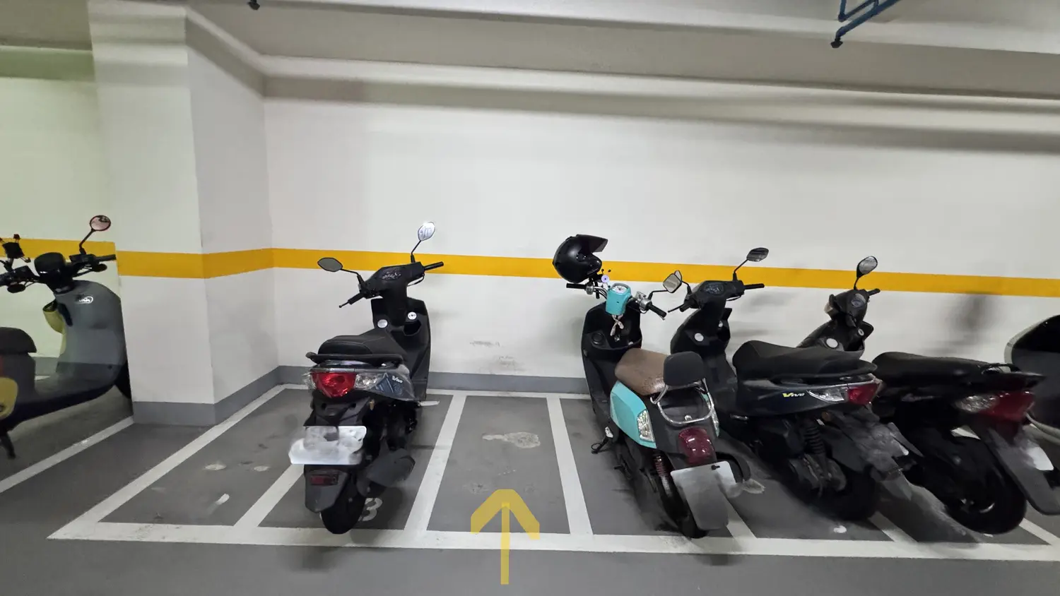 3 bedrooms apartment for rent in Tamsui District, New Taipei City | NT$ 33 000 | 34 ping slide 2