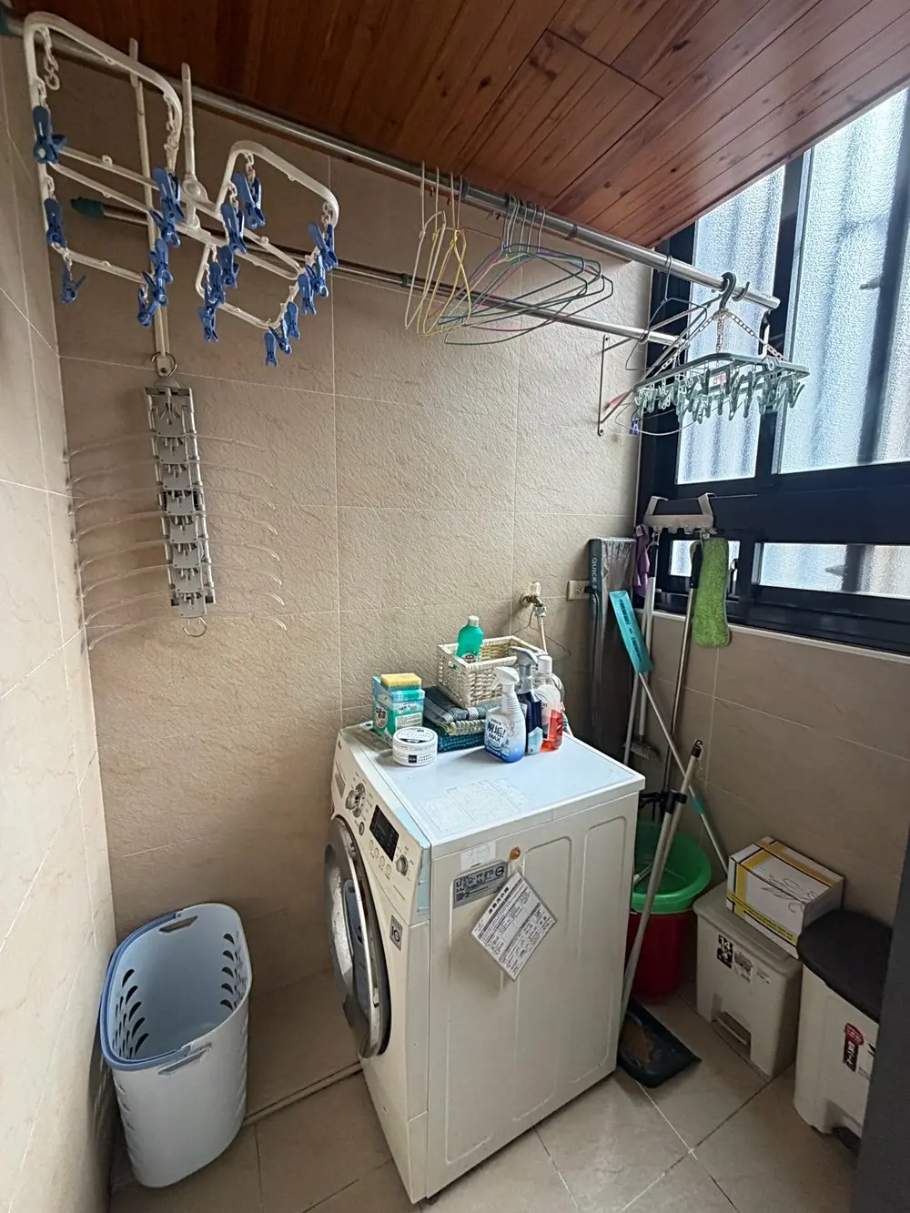 2 bedrooms apartment for rent in Daan District, Taipei City | NT$ 56 000 | 15 ping slide 11